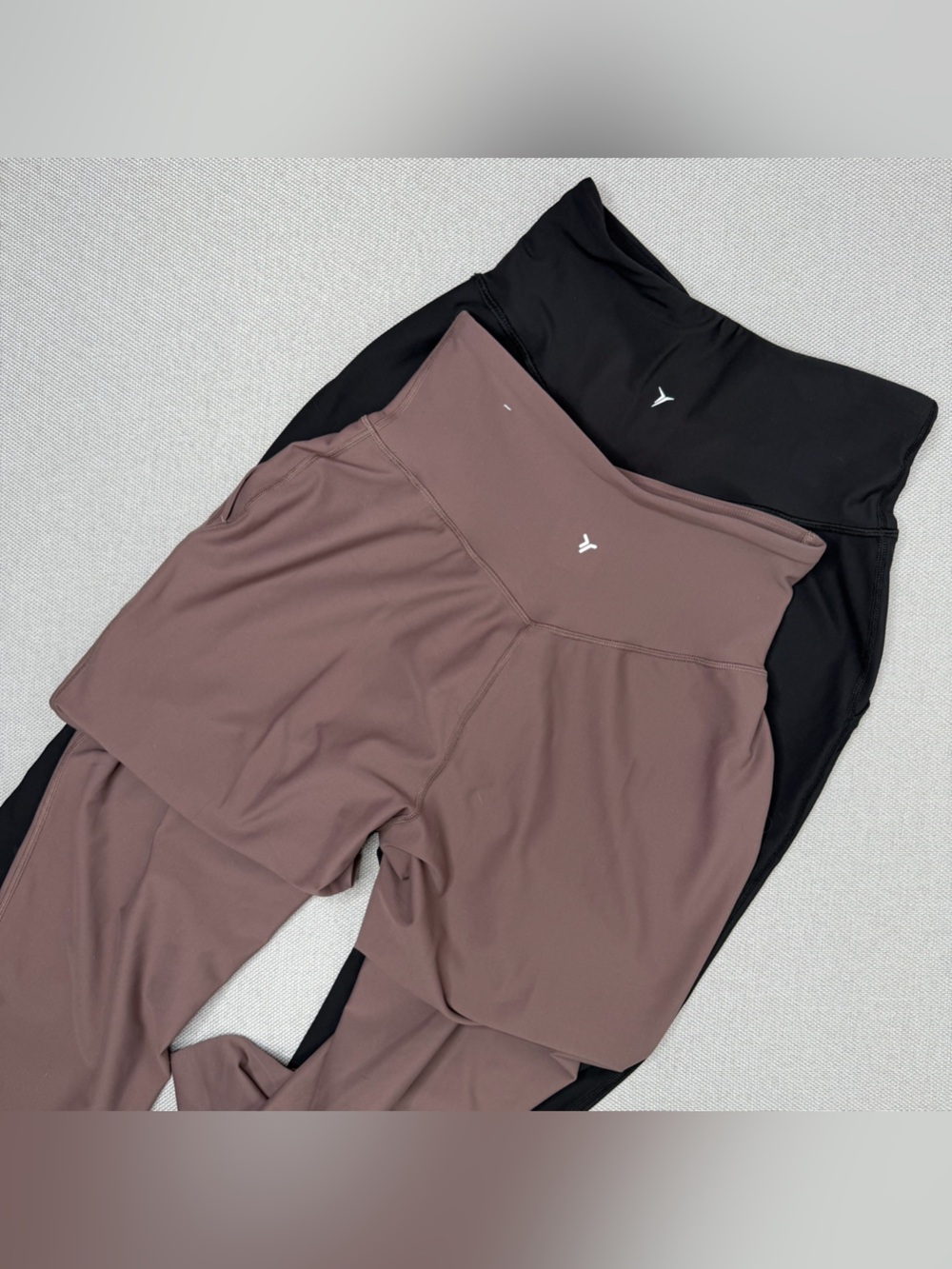 Old Navy Bundle of 2 Pants Elevate Legging Jogger High Rise Go Dry Size Small - Picture 5 of 5
